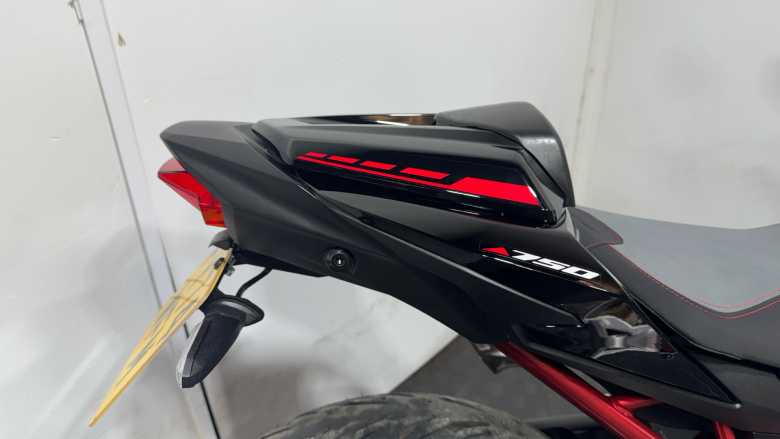 (23MY) Honda CB750 Hornet